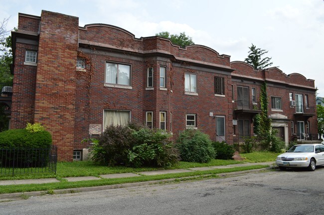 Building Photo - 910 Cumberland Ave