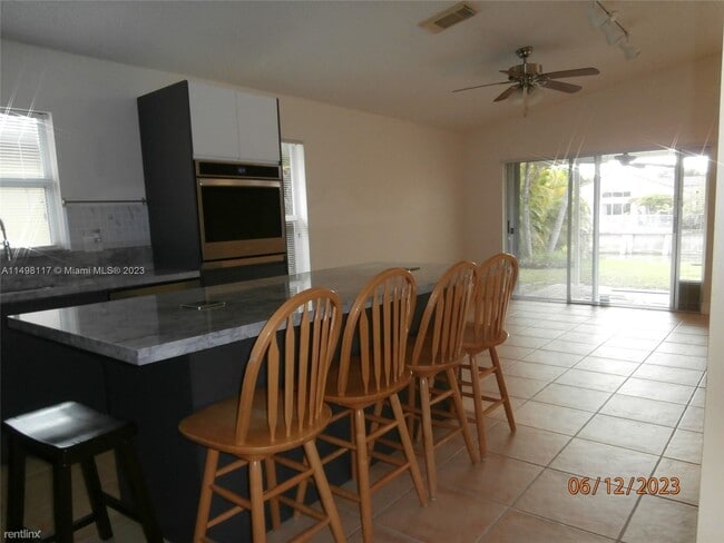Building Photo - 3 br, 2 bath House - 13278 SW 144th Ter