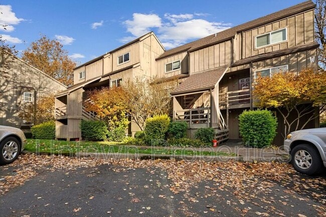 Building Photo - 4 Touchstone Dr