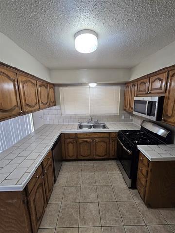 Foto del edificio - 7808 Emerald Hills Way