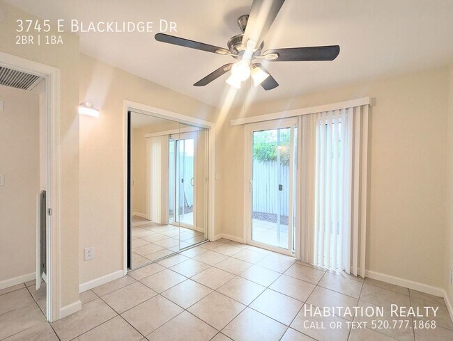 Building Photo - 3745 E Blacklidge Dr