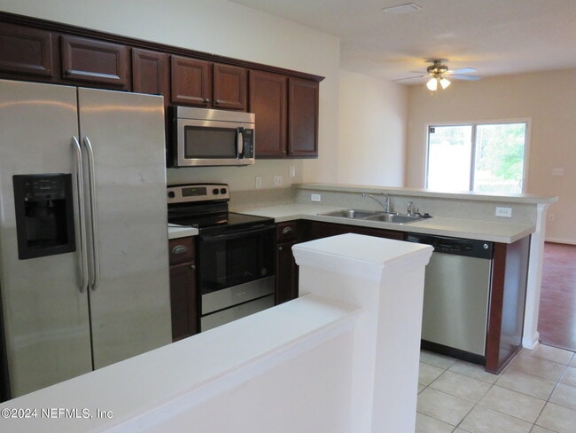 Building Photo - 1825 Biscayne Bay Cir