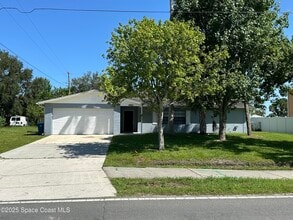 Building Photo - 682 Americana Blvd NE