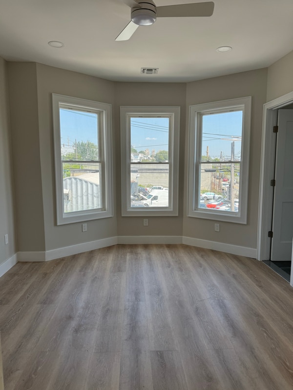 Building Photo - 115 Carteret Ave