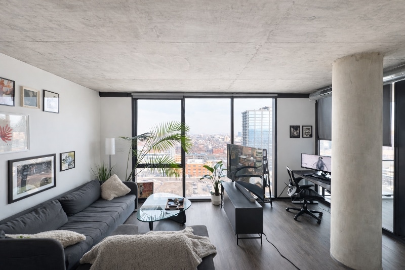 Photo - 156 N Elizabeth St (Chicago, IL)