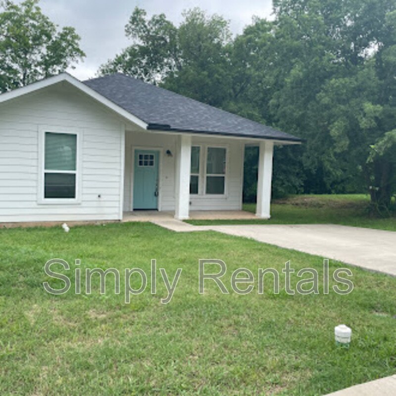 Foto principal - 4012 3rd St