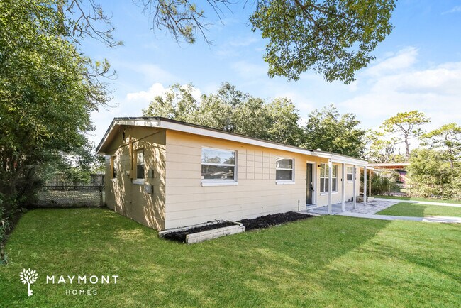 Building Photo - 8814 Yeoman Dr