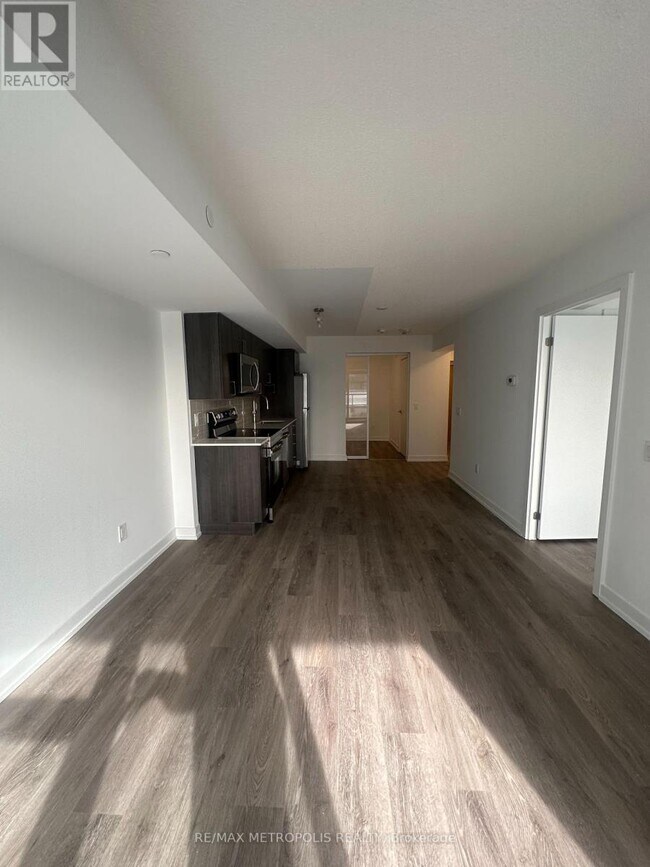 Photo du bâtiment - 1455 Celebration Dr