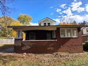 Building Photo - 1901 Smith Ave