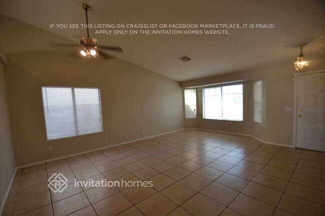 Building Photo - 8554 W Holly St