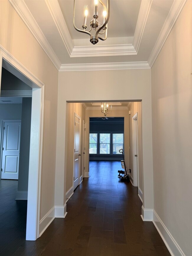 Building Photo - 5742 Vlg Rdg Ln