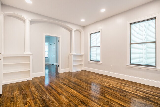 Foto del edificio - 344 Saratoga St