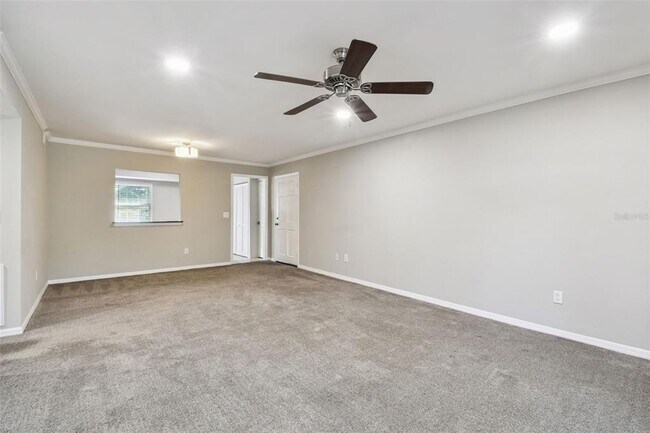 Foto del edificio - 3404 Latania Dr