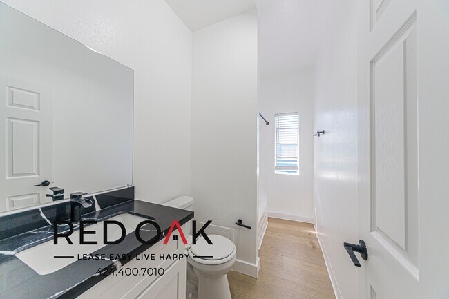 Foto del edificio - 6075 Franklin Ave