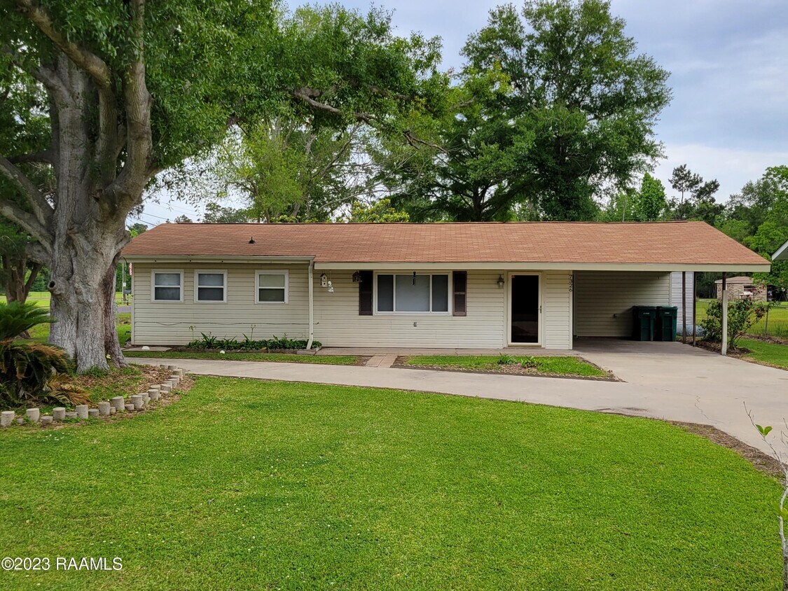 7326 St, Lake Charles, LA 70615 House for Rent in Lake
