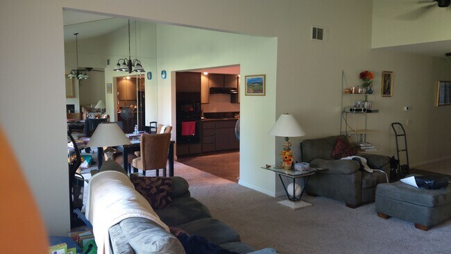 Building Photo - 2631 N Whitewater Club Dr