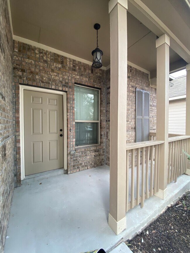 Building Photo - Candlewood