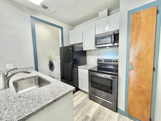 Foto del edificio - 501 E Burgess Rd
