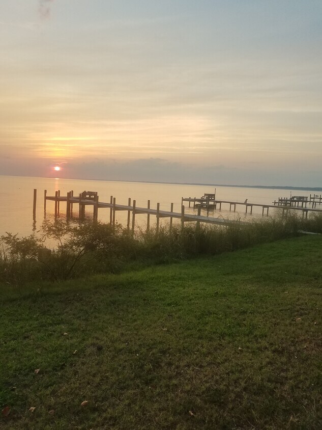 18213 River Rd, Tall Timbers, MD 20690 House Rental in Tall Timbers