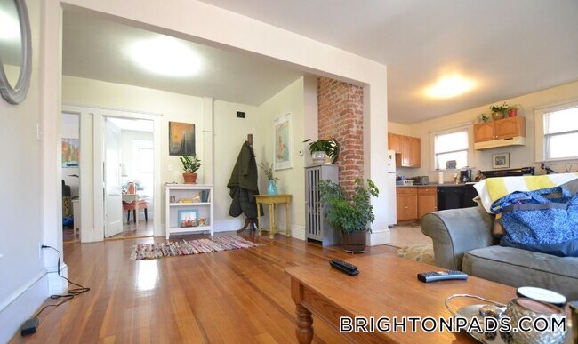 Building Photo - 505 Washington St