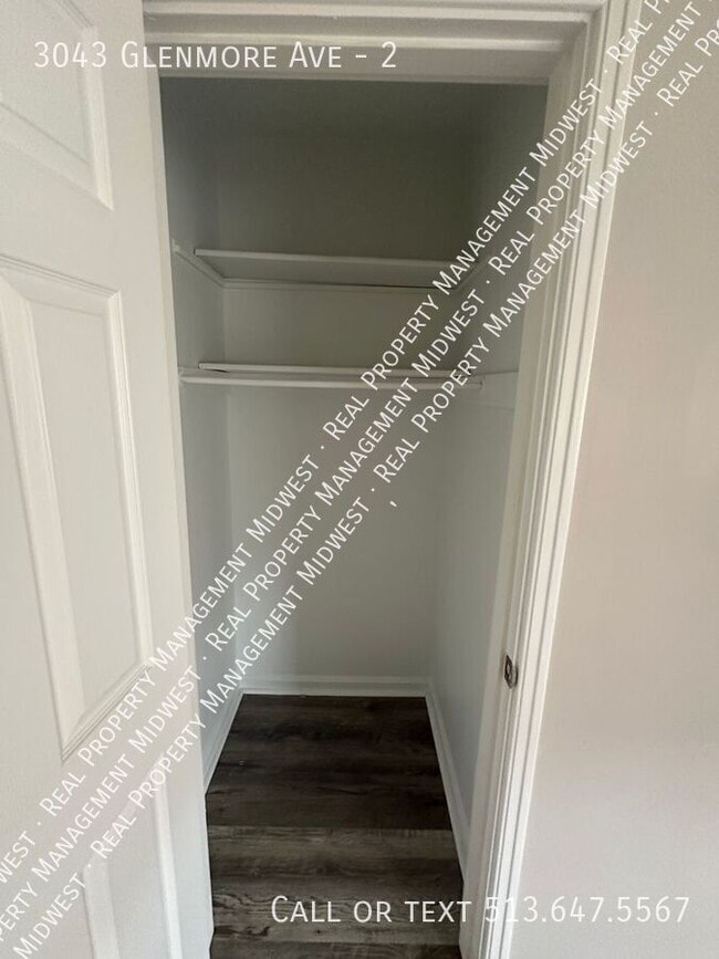 Foto del edificio - 3043 Glenmore Ave