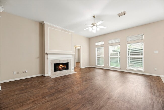 Building Photo - 11619 Cedarvale Ln