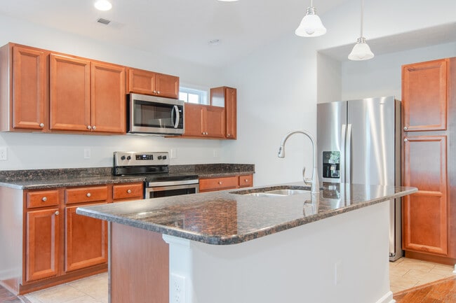 Building Photo - 110 Aaliyah Ln