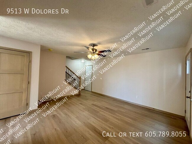 Foto del edificio - 9513 W Dolores Dr