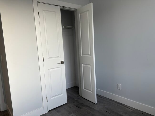 Building Photo - 250 Nickel Rd