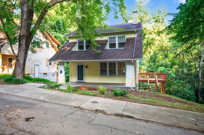 Foto del edificio - Beautifully updated House in Rivermont