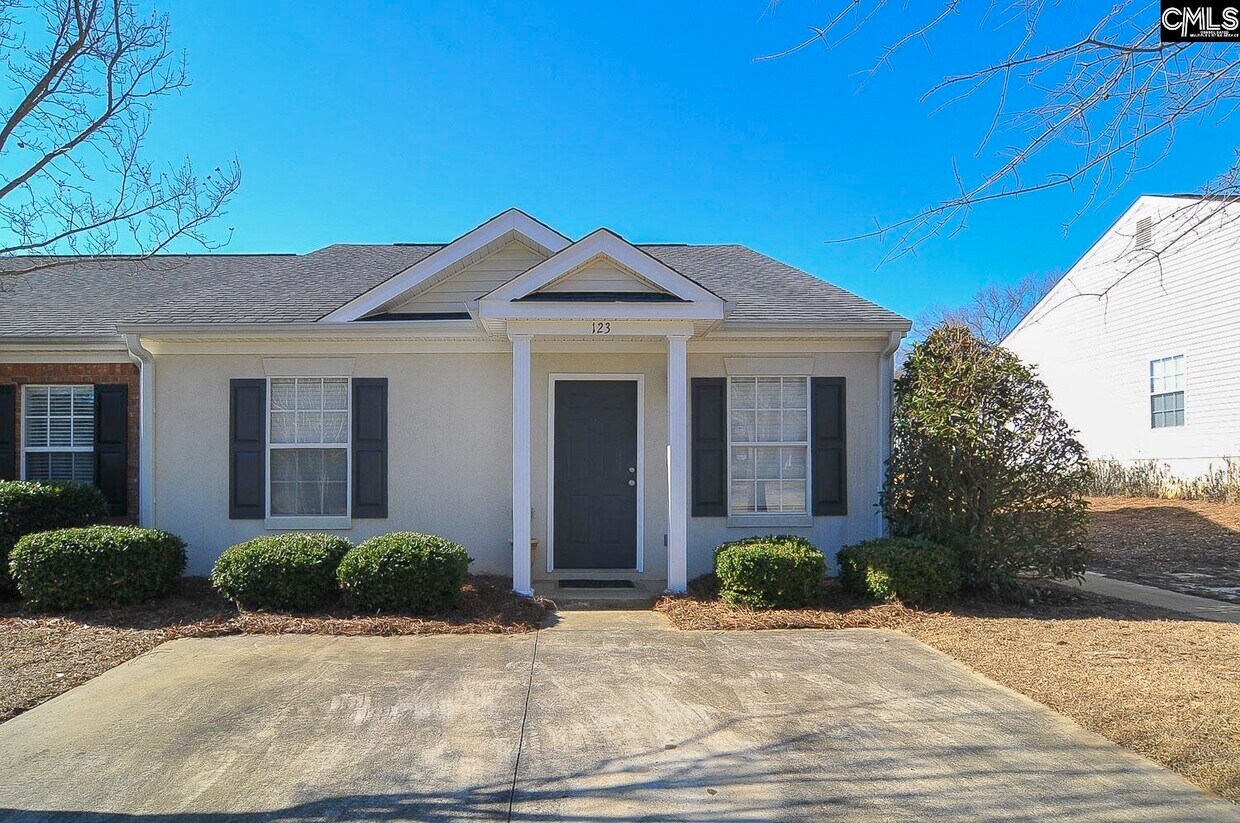 Primary Photo - 123 Buckhaven Way