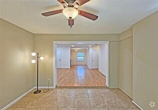 Building Photo - 47 Monet Ct NW