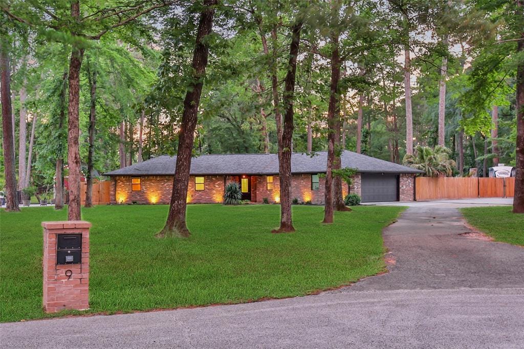 Primary Photo - 9 Wind River Ct