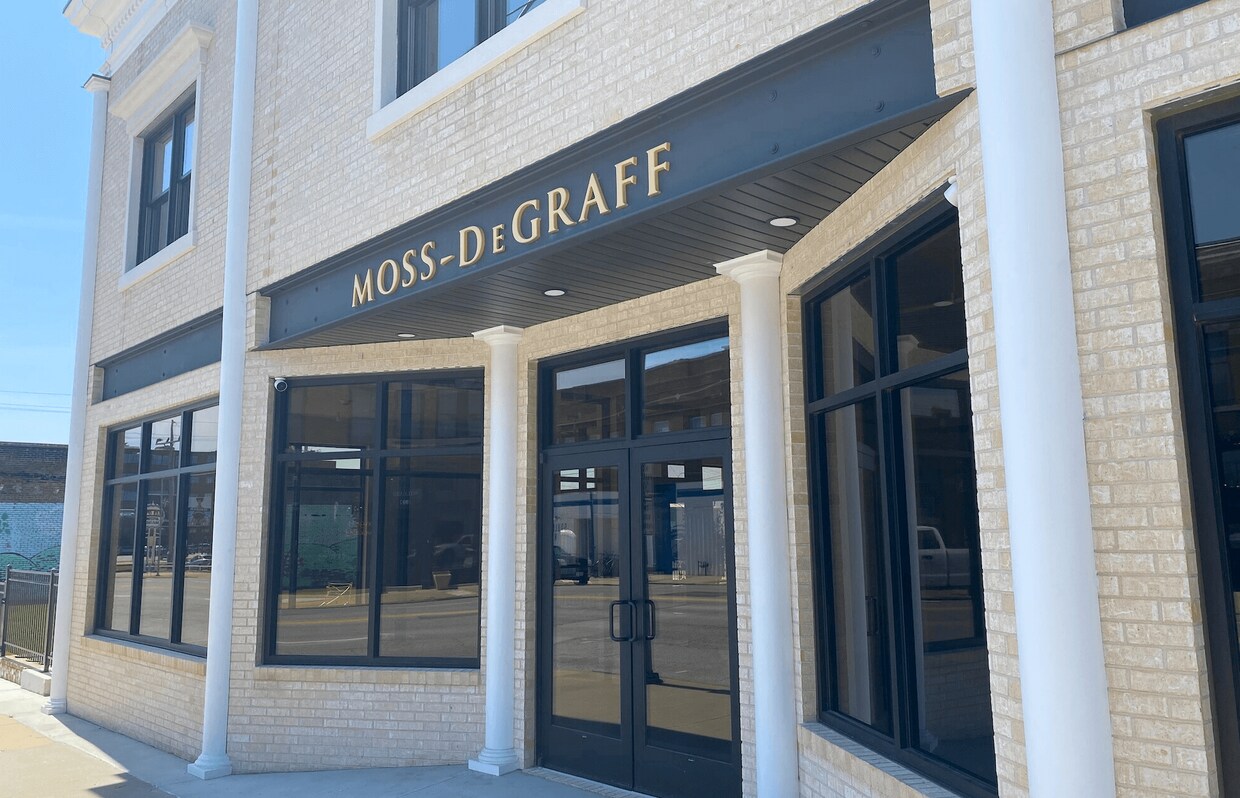 Foto principal - 906 S Main St