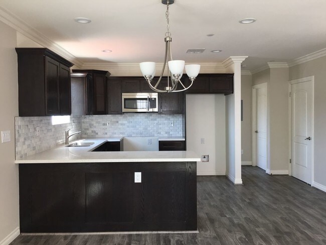 Foto del edificio - 10420 S Figueroa St