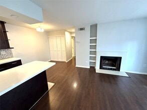 Building Photo - 2750 Holly Hall St