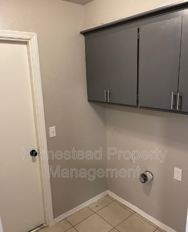 146 Barrett Pl, Edmond, OK 73003 Condo for Rent in Edmond, OK