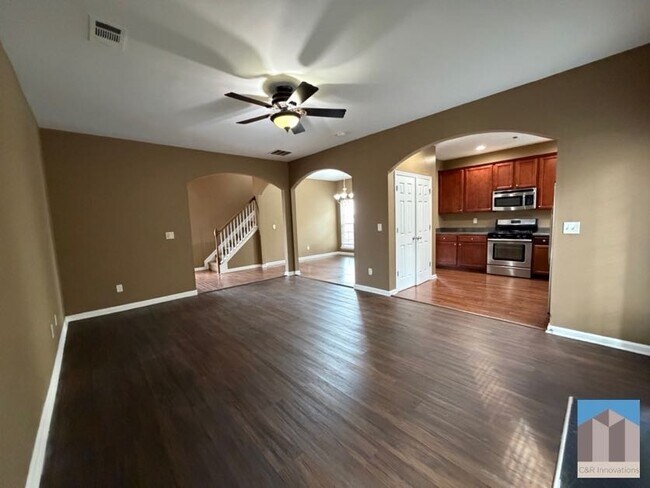 Building Photo - 2473 Capella Cir SW