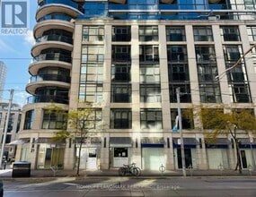 Building Photo - 21 Carlton St.