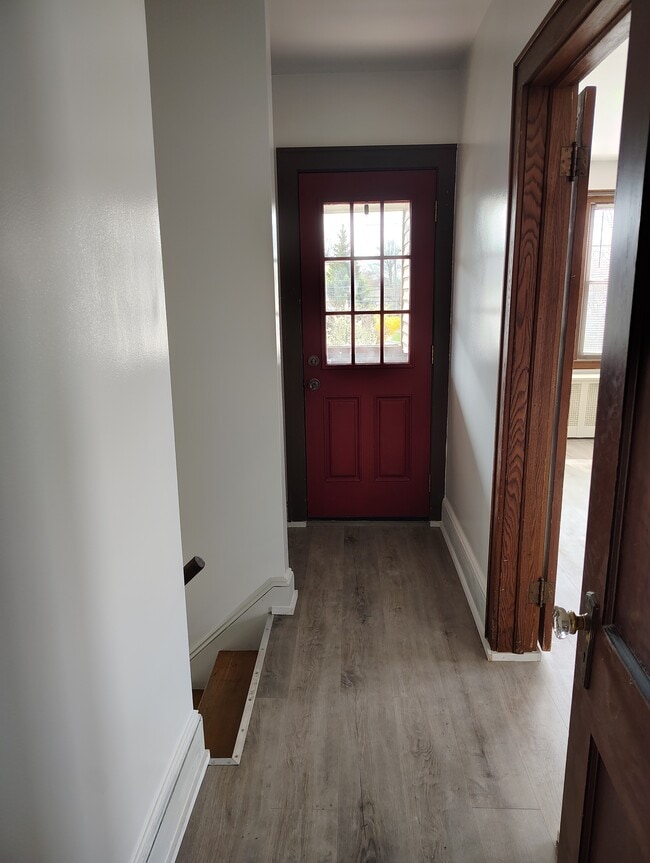 Building Photo - 45 Ardmore St