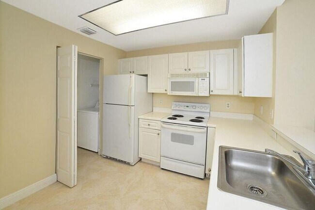 Building Photo - 2917 Tuscany Ct