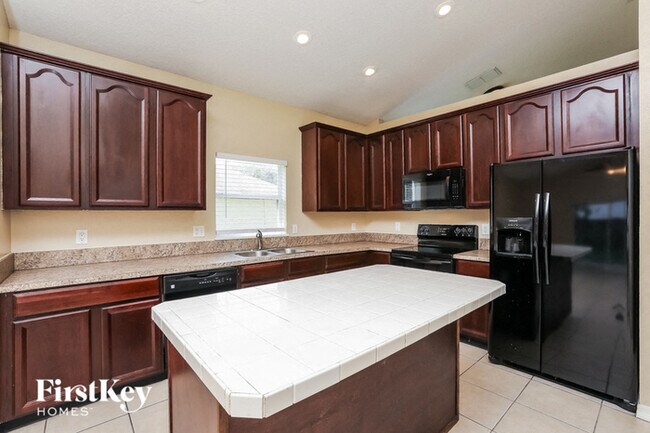 Building Photo - 7322 Rex Hill Trail