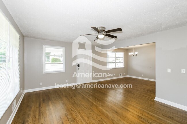 Building Photo - 1227 Radiance Dr