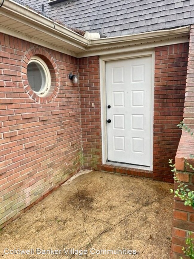 Building Photo - 3 br, 1 bath House - 1605 Auburn Place
