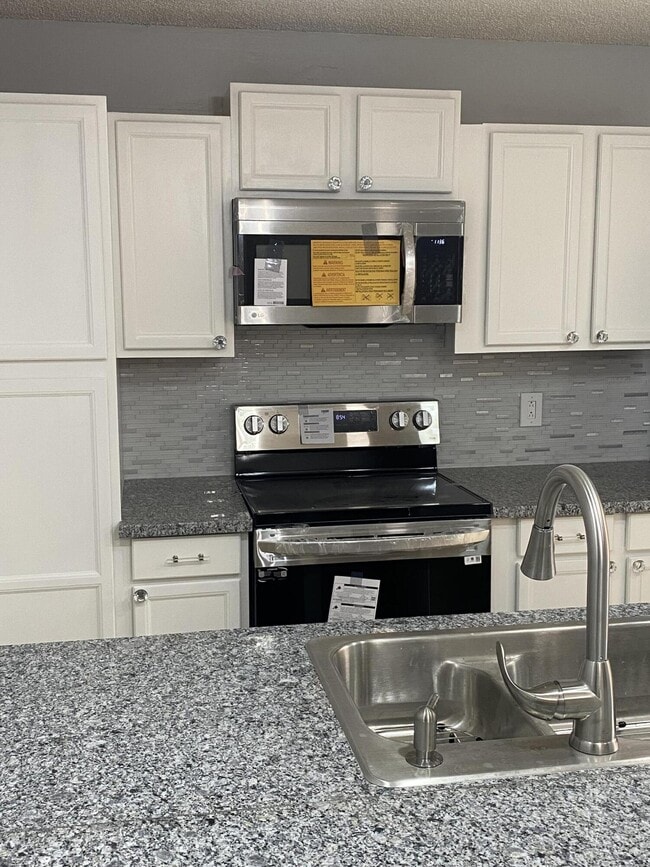 Foto del edificio - 113 Heritage Way