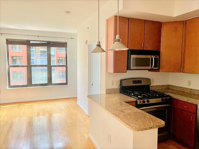 Foto del edificio - 1001 L St NW