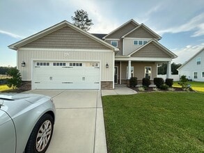 Building Photo - 4716 Scenic Pines Dr