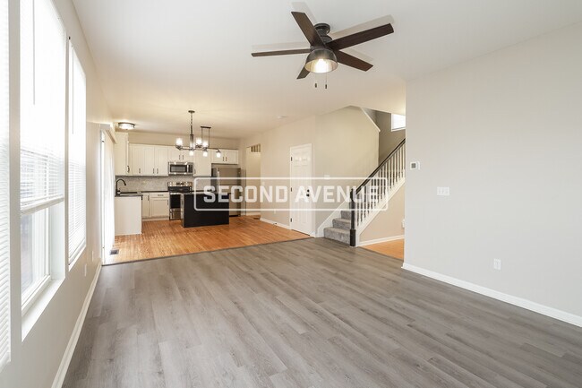 Foto del edificio - 7816 N Lister Ave