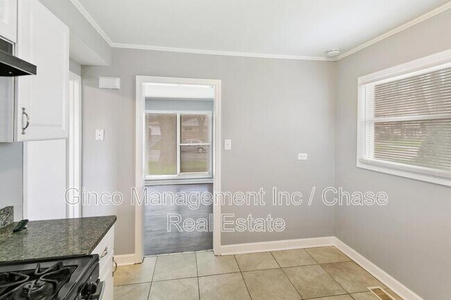 Building Photo - 129 Nauvoo St