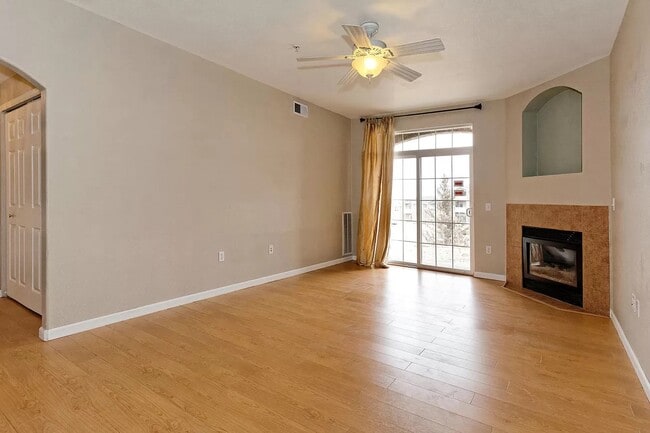 Building Photo - 7440 S Blackhawk St